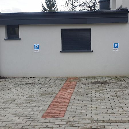 Apartament W Centrum Kielc Z Prywatnym Parkingiem Kielce Zewnętrze zdjęcie